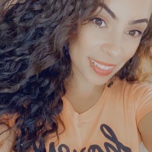 Meet your Posher, Vivian